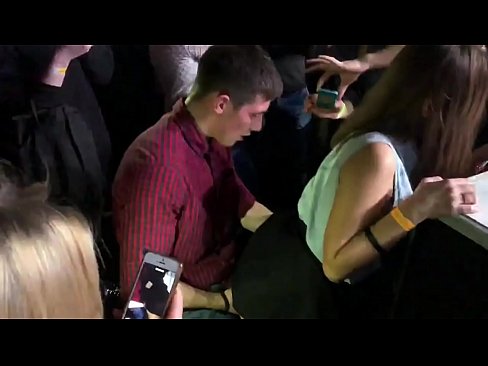 ❤️ Sexe real en una discoteca russa. Noia russa de 18 anys a l'anus i la vagina follada en una discoteca ❤❌ Vídeo porno al porno ca.basseyn-vsem.ru ❤